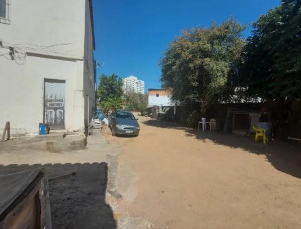 Lote, Pampulha, 1 Quarto, 20 Vagas, 1 Suíte