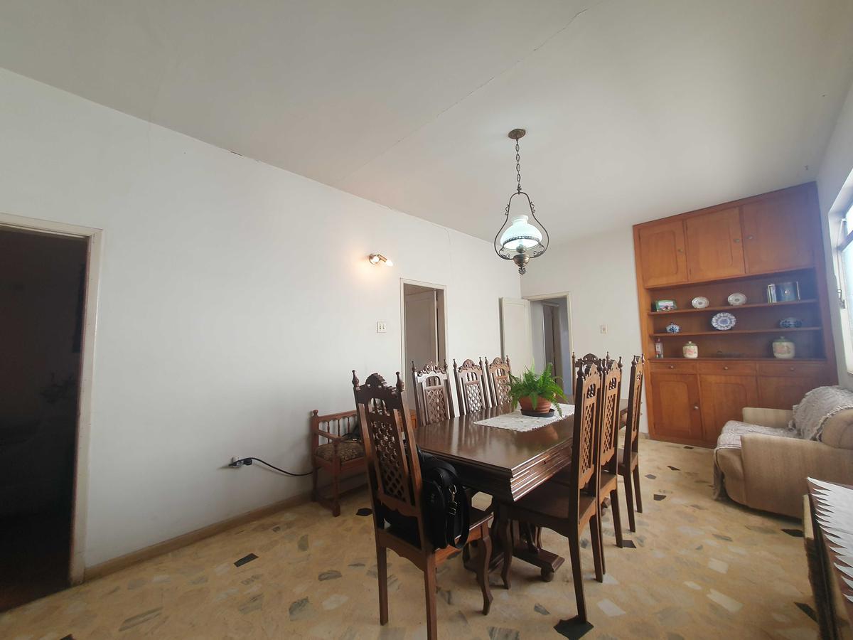 Casa, Barroca, 3 Quartos, 12 Vagas, 1 Suíte