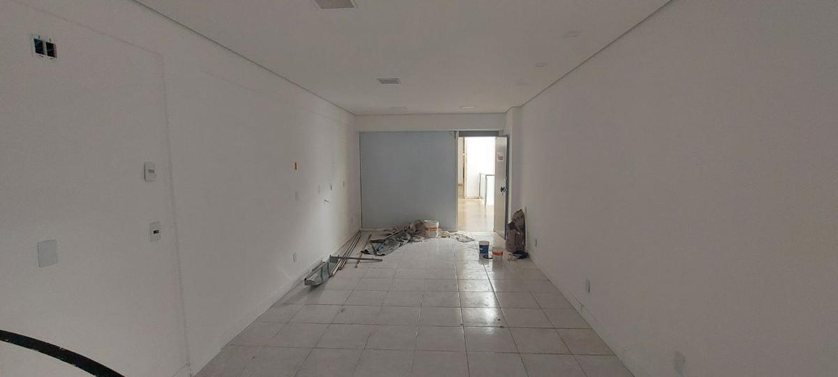 Andar, Savassi, 0 Quarto, 0 Vaga