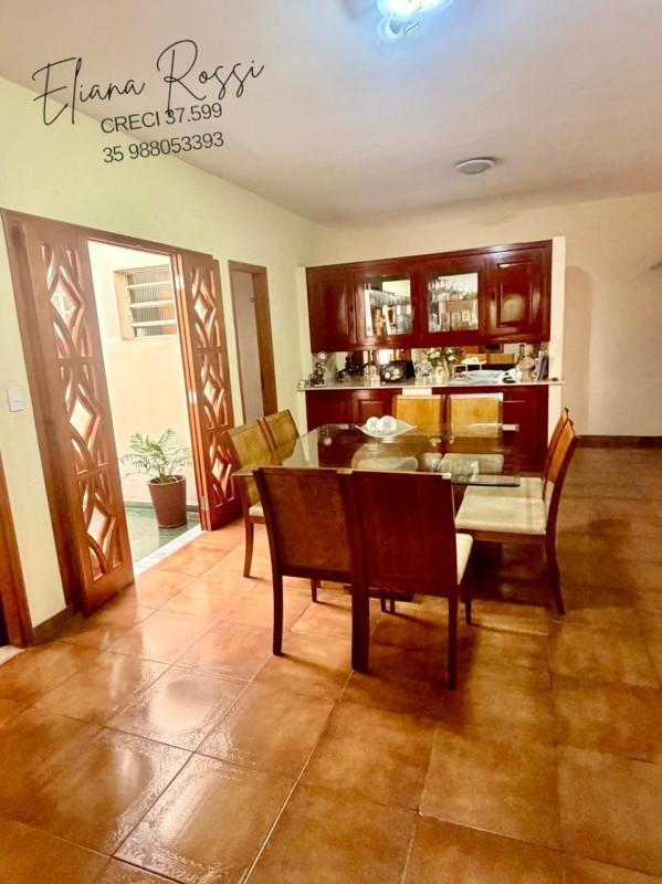 Casa, Santa Luiza, 4 Quartos, 4 Vagas, 2 Suítes