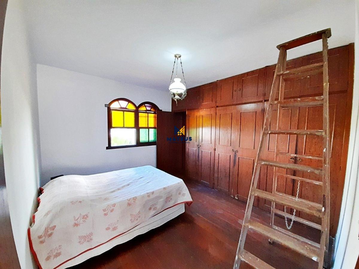 Casa, Caiçaras, 5 Quartos, 4 Vagas, 2 Suítes