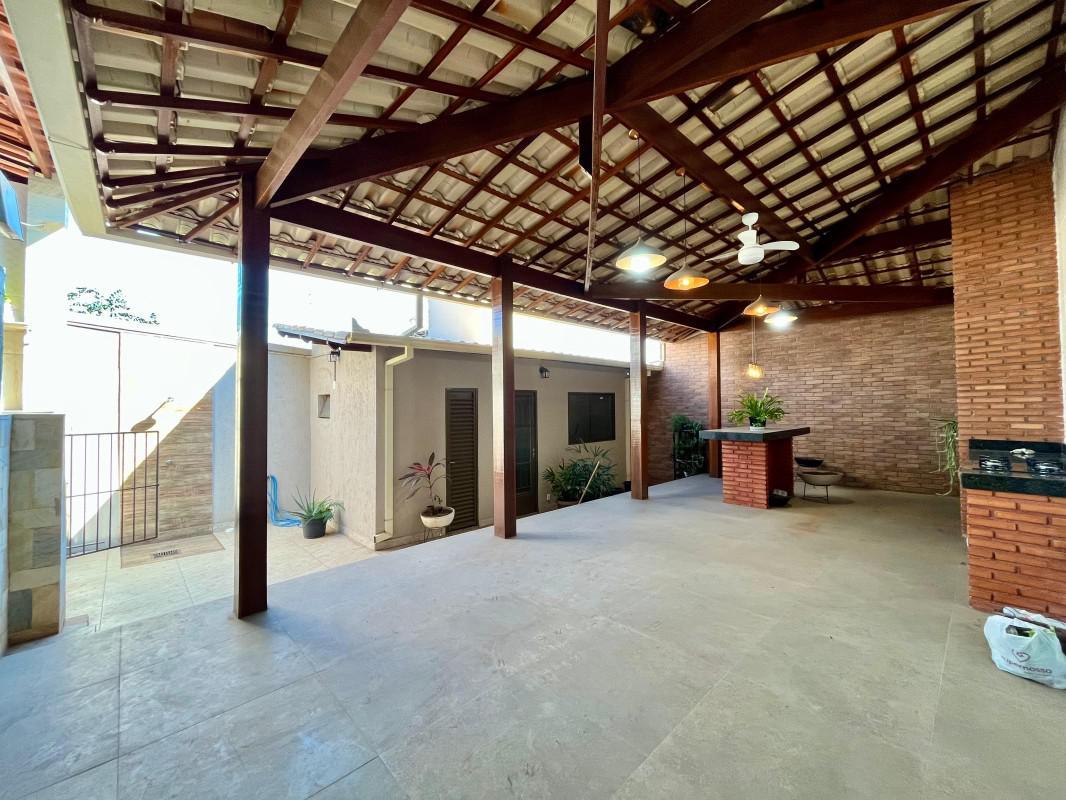 Casa, Parque Recreio, 3 Quartos, 2 Vagas, 3 Suítes