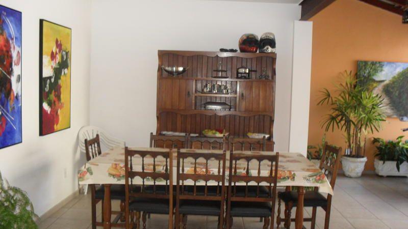Casa, Itapoã, 4 Quartos, 3 Vagas, 2 Suítes