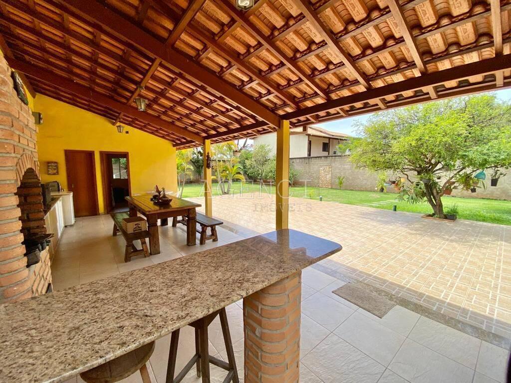 Casa, Bandeirantes (pampulha), 4 Quartos, 0 Vaga, 1 Suíte