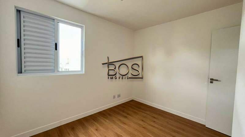 Apartamento, Sagrada Família, 3 Quartos, 2 Vagas, 1 Suíte