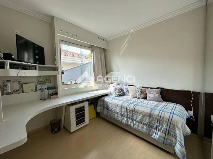 Casa, Paquetá, 4 Quartos, 0 Vaga, 1 Suíte