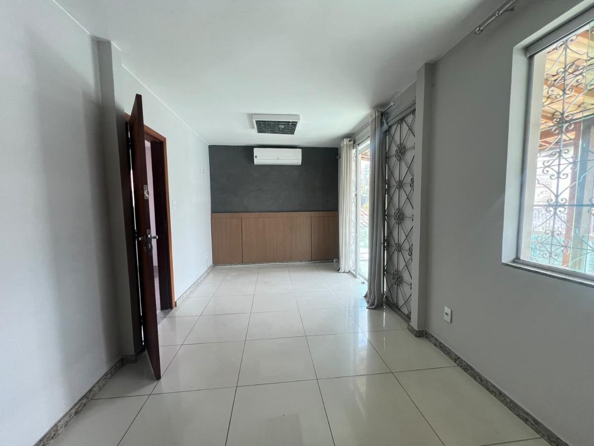 Casa Comercial, Nova Suíssa, 0 Quarto, 0 Vaga