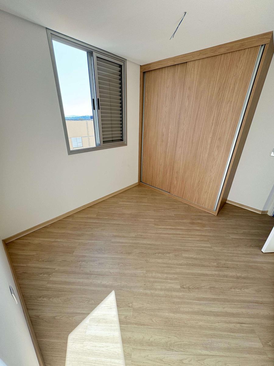 Cobertura, Ana Lúcia, 3 Quartos, 2 Vagas, 1 Suíte