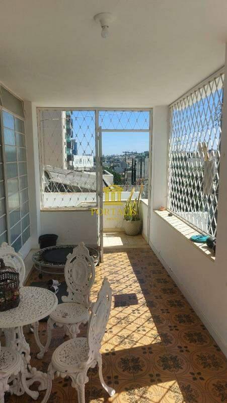 Casa, Floresta, 6 Quartos, 1 Vaga