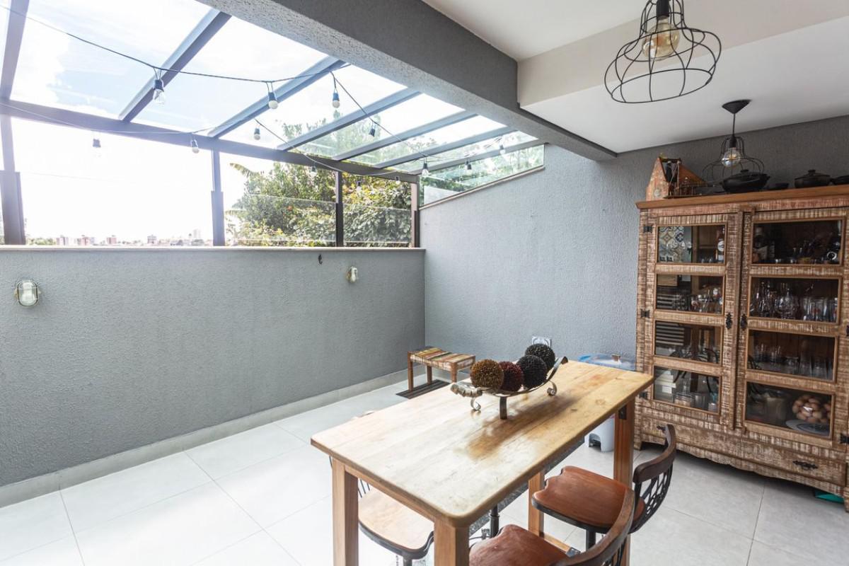 Casa, Santa Efigênia, 3 Quartos, 3 Vagas, 1 Suíte