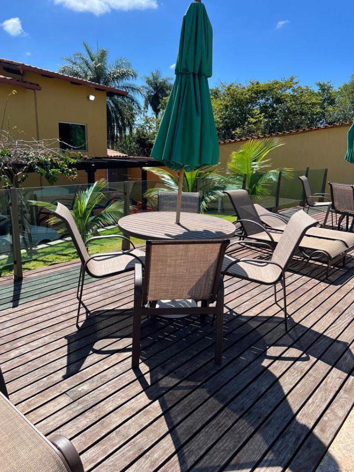 Casa, Solar do Madeira, 3 Quartos, 8 Vagas, 2 Suítes