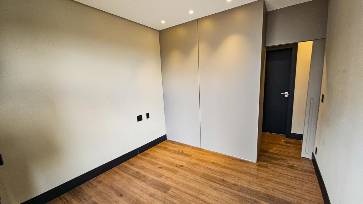 Casa, Alphaville - Lagoa dos Ingleses, 4 Quartos, 3 Vagas, 4 Suítes