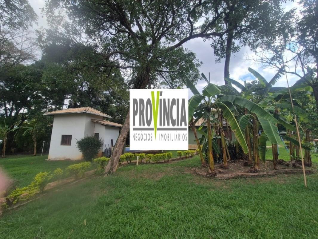Casa, Braúnas, 3 Quartos, 10 Vagas, 1 Suíte