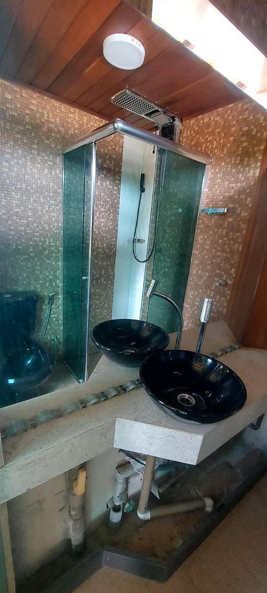 Casa, Trevo, 4 Quartos, 10 Vagas, 1 Suíte