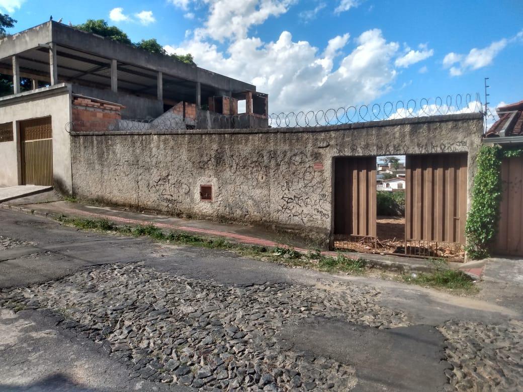 Lote, Céu Azul, 0 Quarto, 0 Vaga