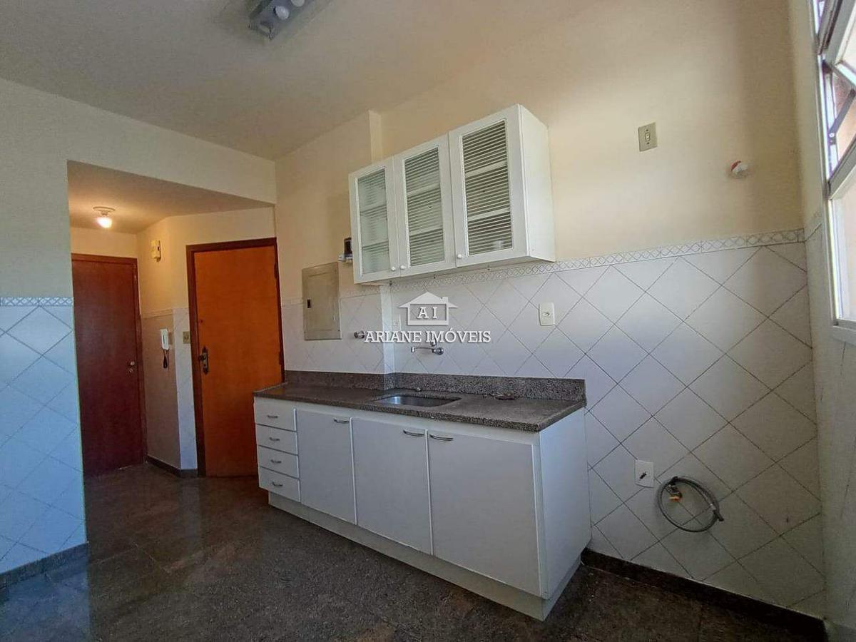 Apartamento, Estoril, 3 Quartos, 2 Vagas, 1 Suíte
