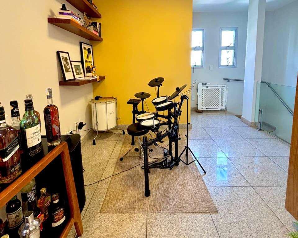 Cobertura, Funcionários, 4 Quartos, 4 Vagas, 2 Suítes