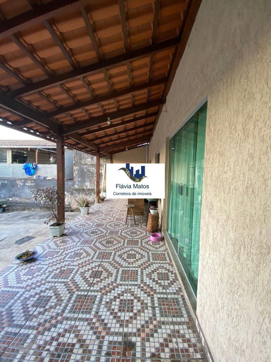 Galpão, São Benedito, 3 Quartos, 5 Vagas