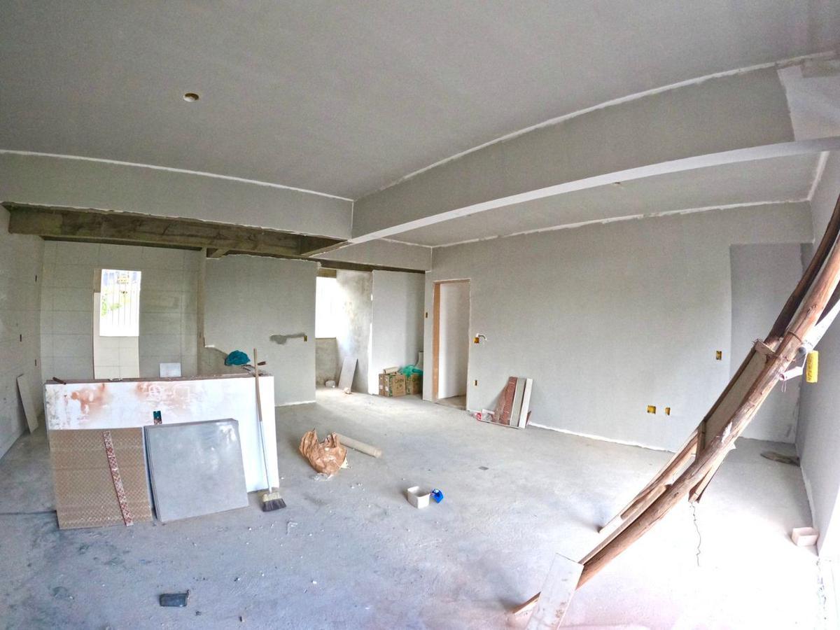 Casa, Cabral, 3 Quartos, 2 Vagas, 1 Suíte