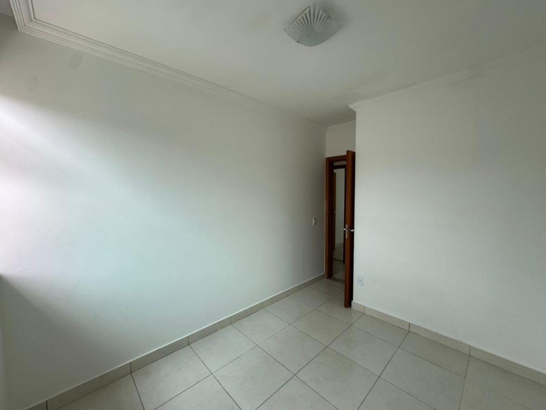 Casa, Primeiro de Maio, 2 Quartos, 1 Vaga