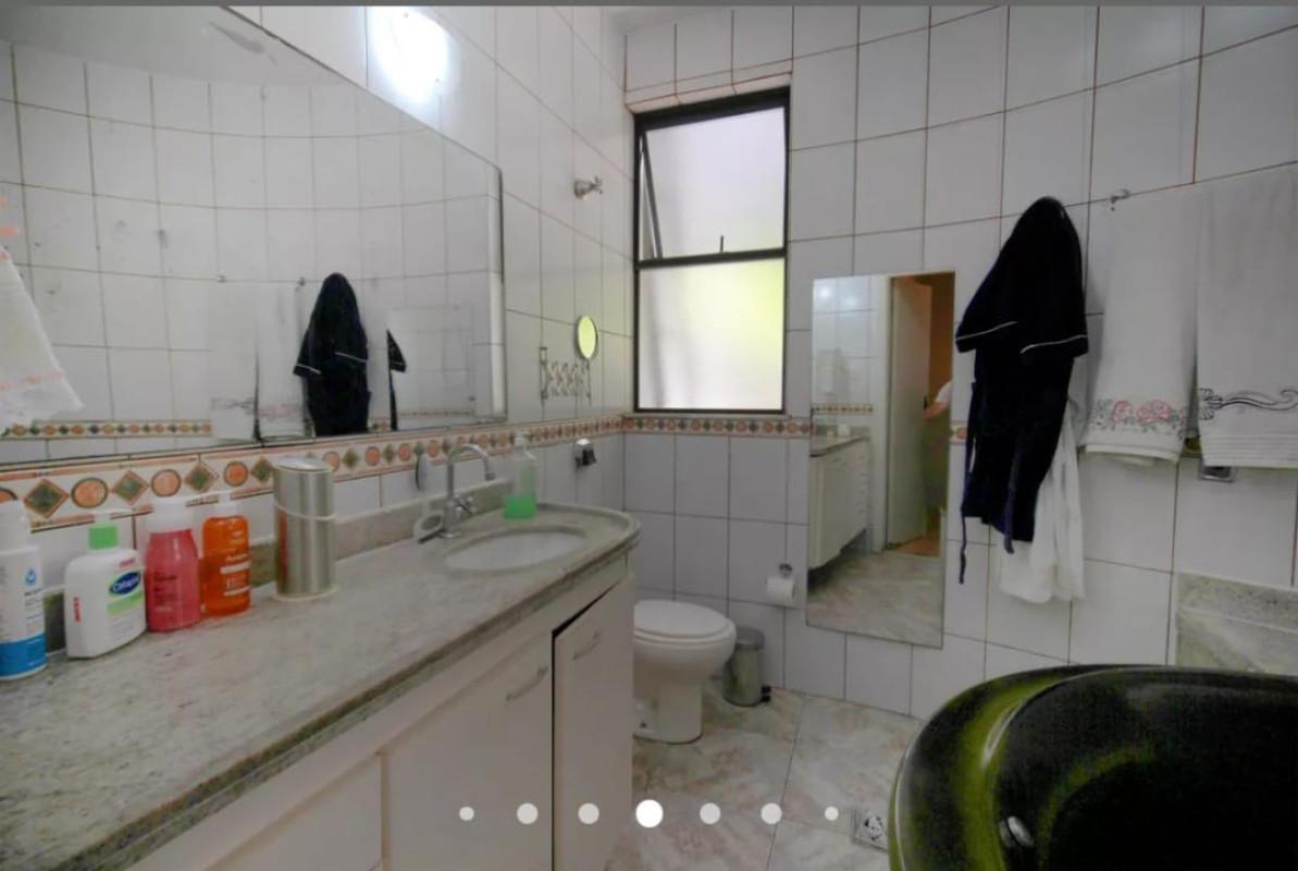 Casa, Santa Cruz, 3 Quartos, 4 Vagas, 1 Suíte