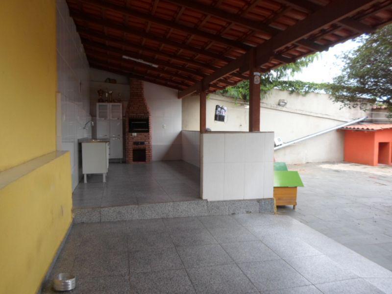 Casa, Santa Cruz, 3 Quartos, 8 Vagas