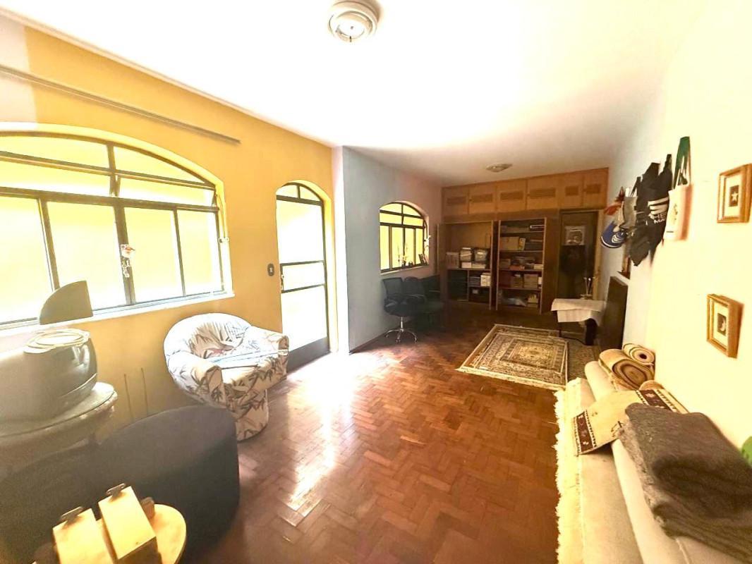 Casa, Vila Pinto, 5 Quartos, 4 Vagas, 2 Suítes