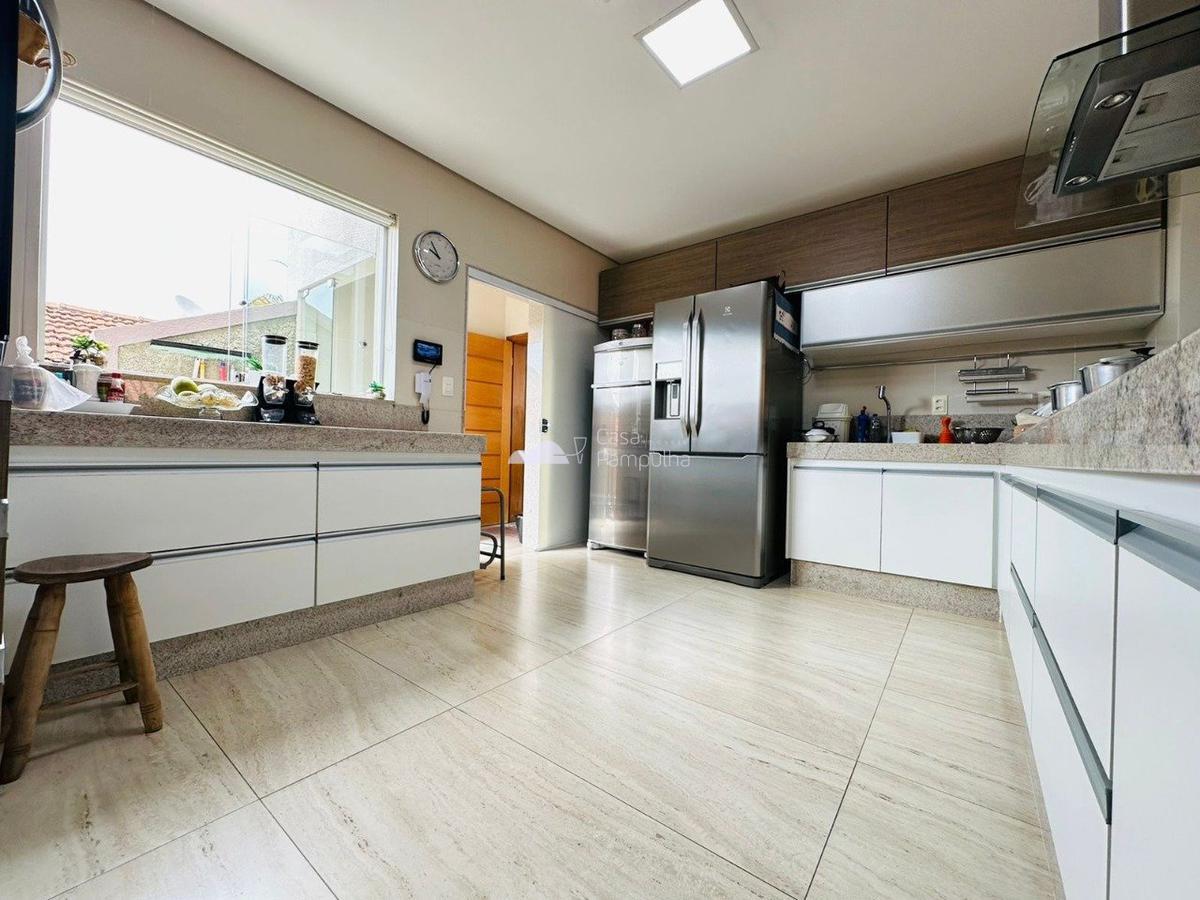 Casa, Conjunto Minascaixa, 4 Quartos, 4 Vagas, 2 Suítes