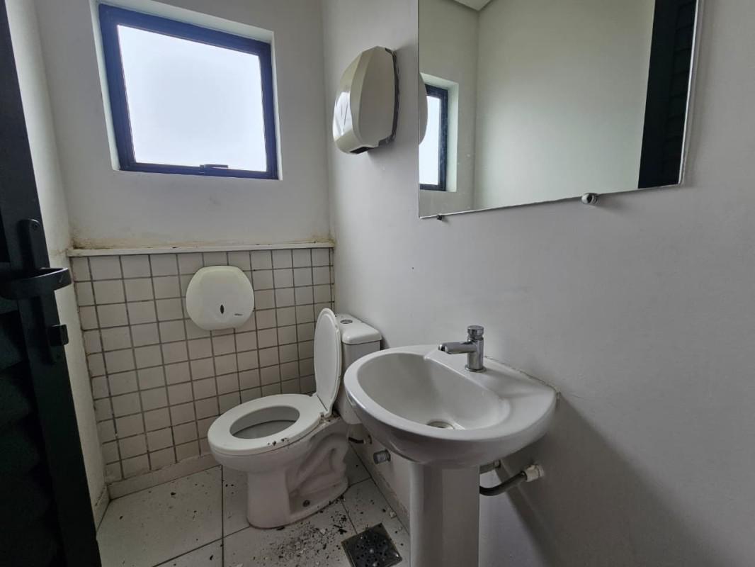 Andar, Estoril, 1 Quarto, 5 Vagas