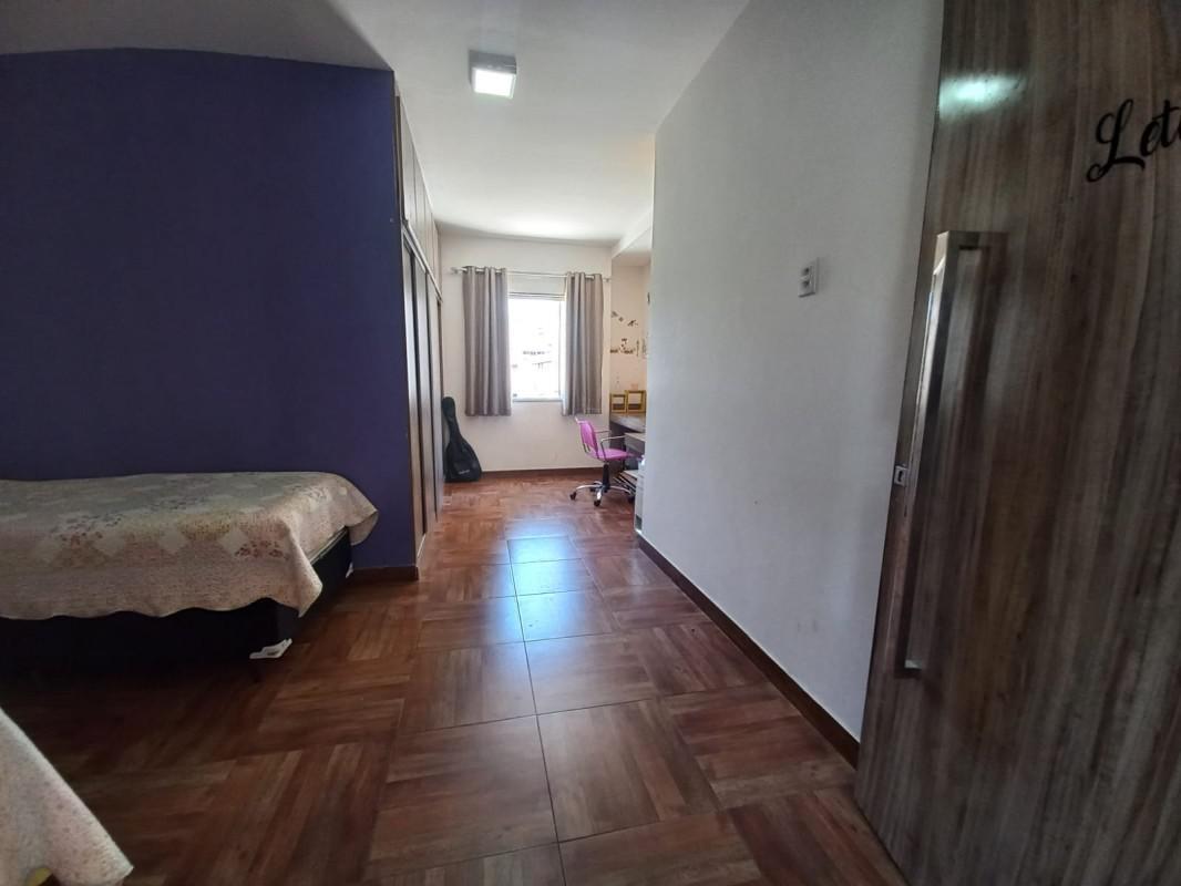 Casa, Horto, 5 Quartos, 2 Vagas