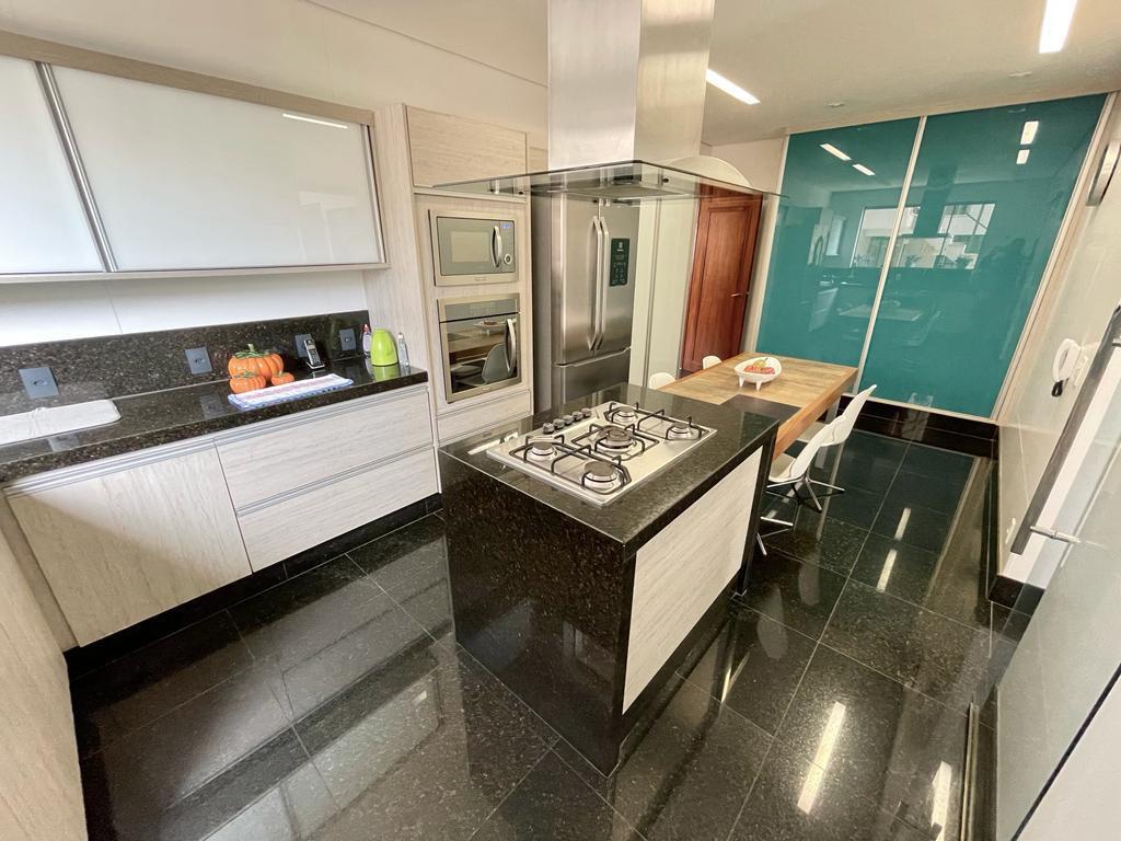 Casa, Bandeirantes (pampulha), 4 Quartos, 8 Vagas, 2 Suítes