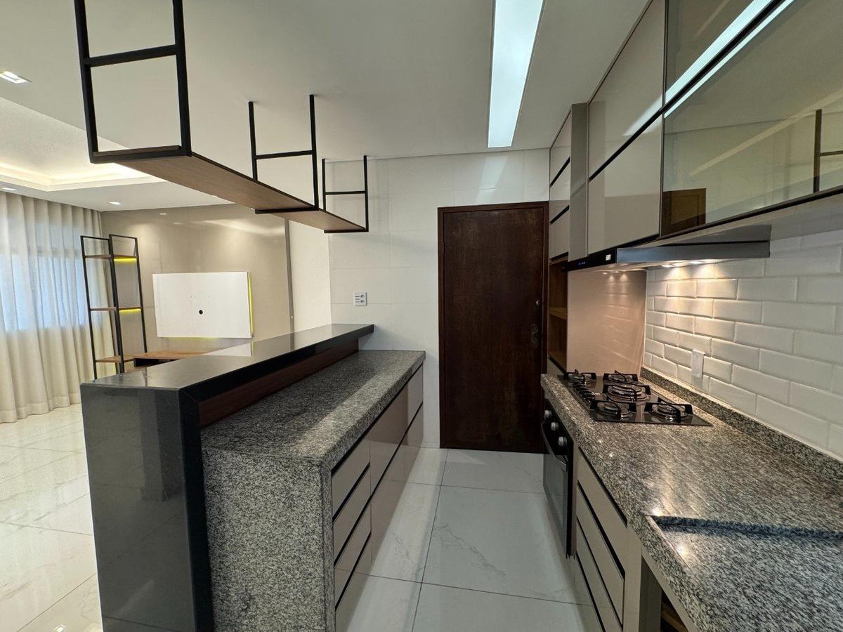 Apartamento, Sagrada Família, 3 Quartos, 1 Vaga, 1 Suíte