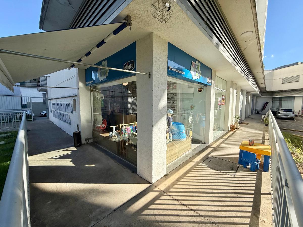 Andar, Aeroporto, 0 Quarto, 1 Vaga