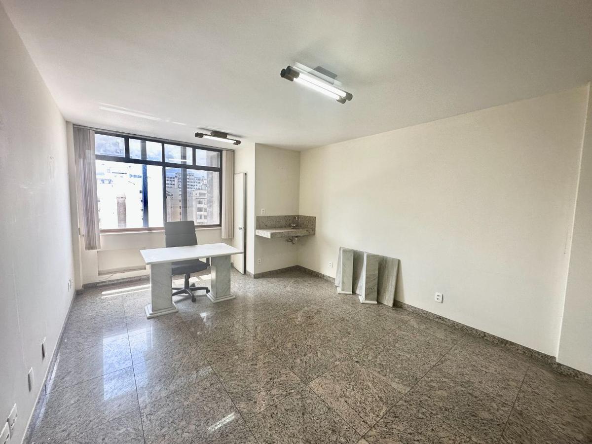 Sala, Centro