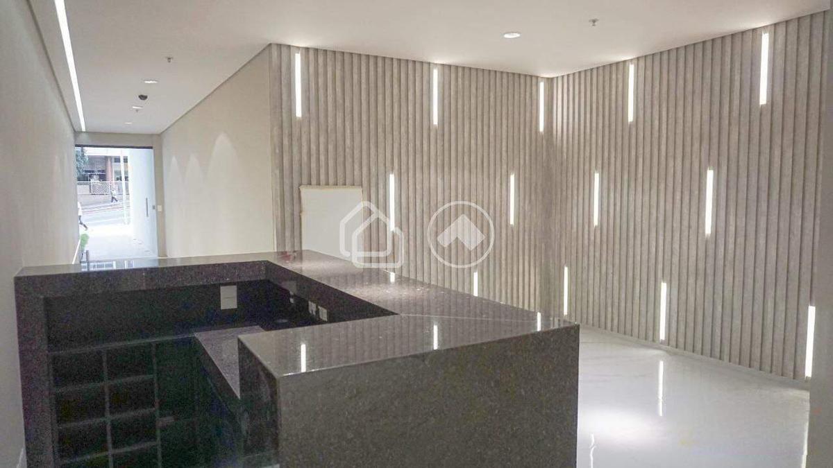 Sala, Centro