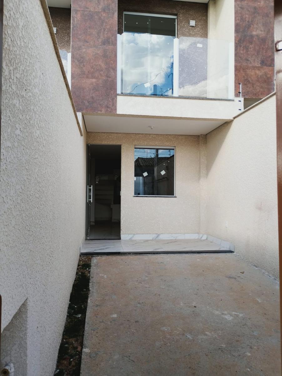 Casa, Candelária, 2 Quartos, 1 Vaga, 2 Suítes