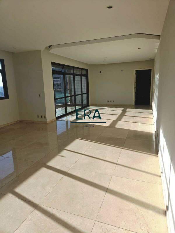 Cobertura, Funcionários, 5 Quartos, 4 Vagas, 4 Suítes