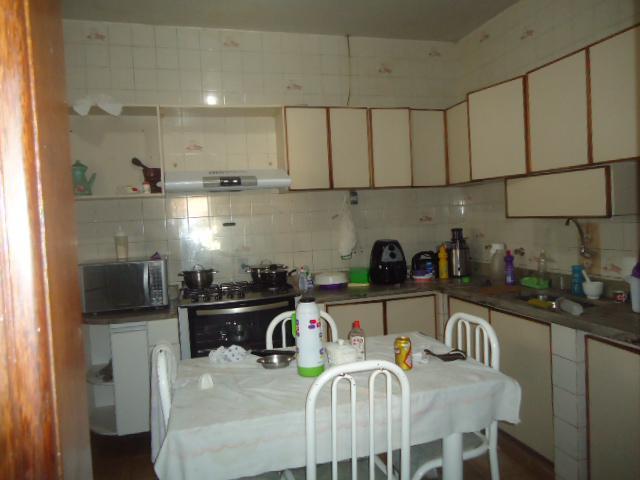 Casa, Céu Azul, 3 Quartos, 8 Vagas, 1 Suíte