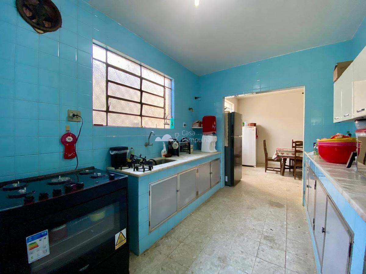 Casa, Santa Branca, 3 Quartos, 2 Vagas, 1 Suíte