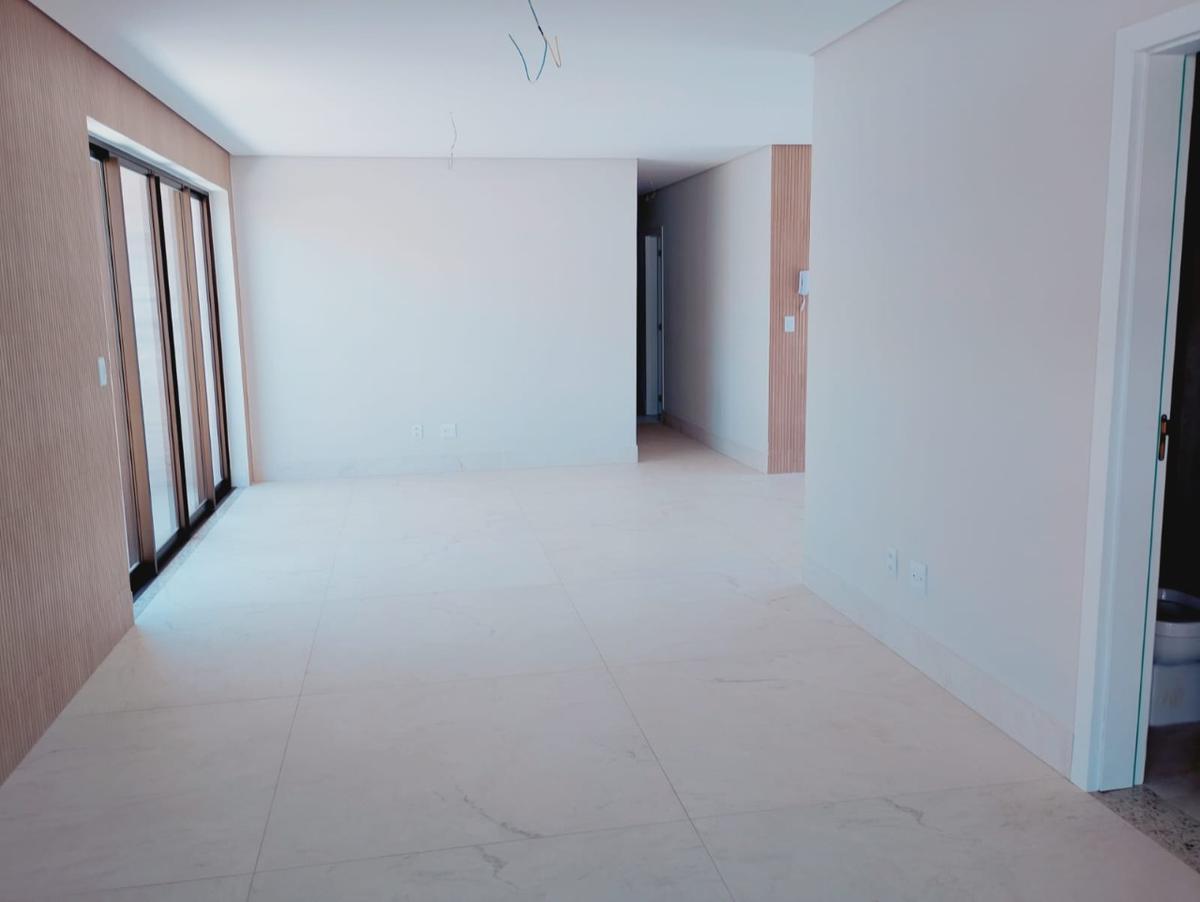 Apartamento, Jaraguá, 4 Quartos, 2 Vagas, 2 Suítes