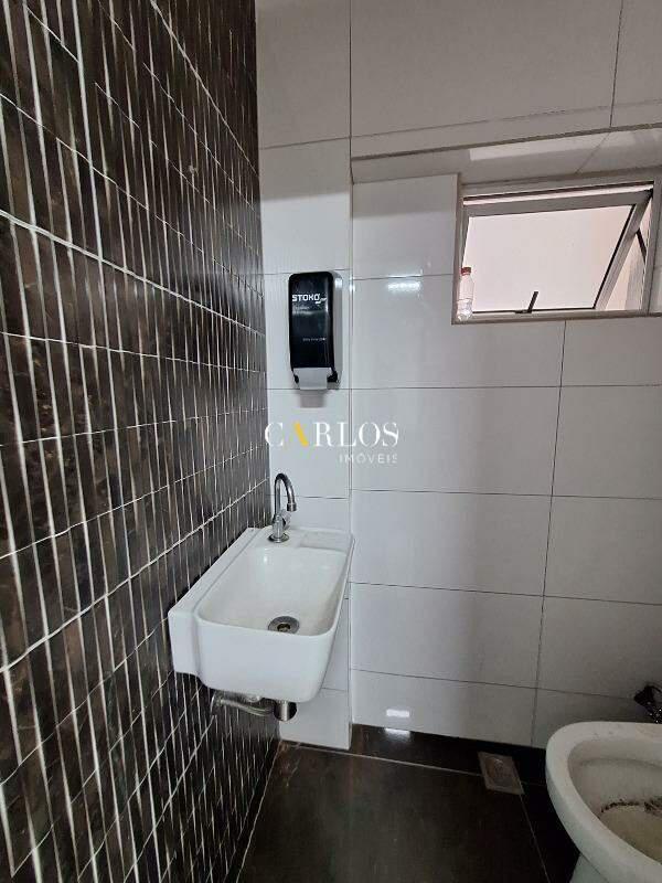 Prédio, Vila Paris