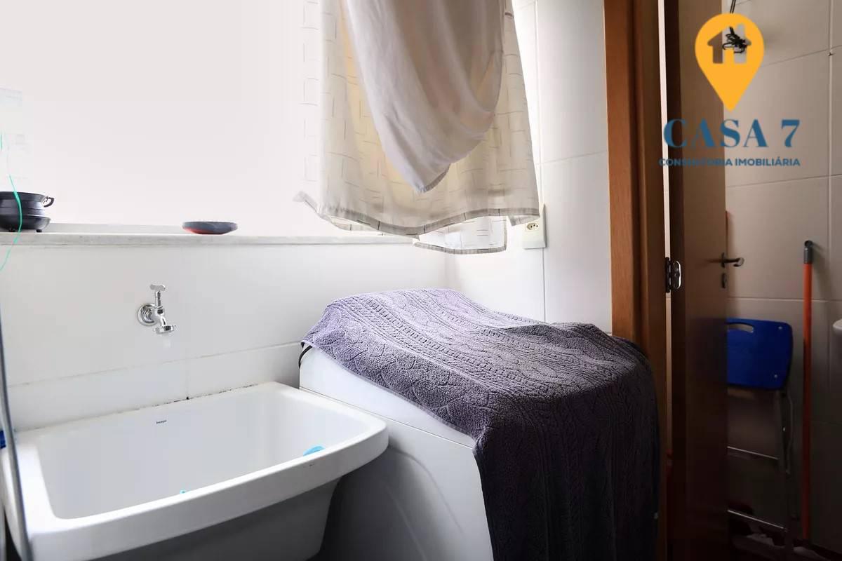 Apartamento, Serra, 2 Quartos, 2 Vagas, 1 Suíte