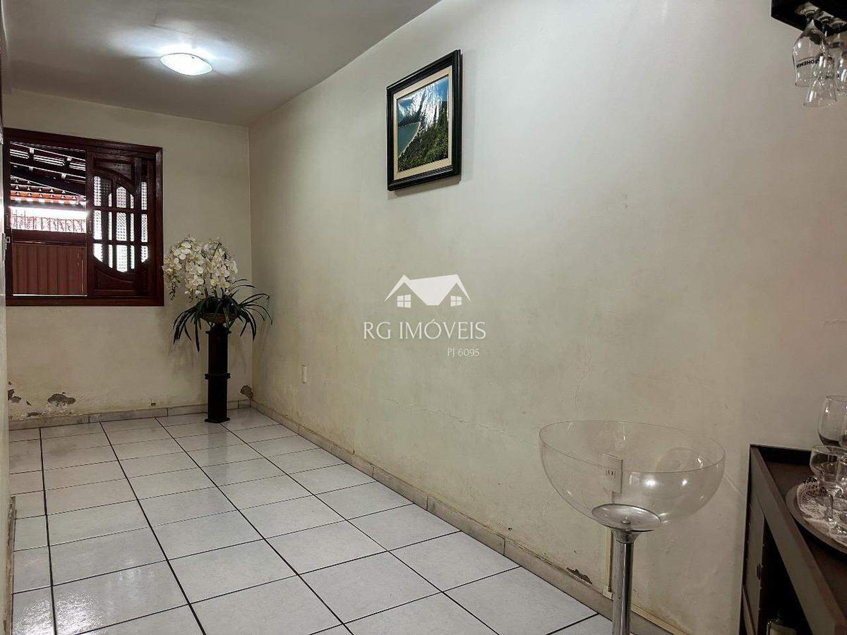 Casa, Conjunto Ademar Maldonado, 5 Quartos, 4 Vagas, 2 Suítes