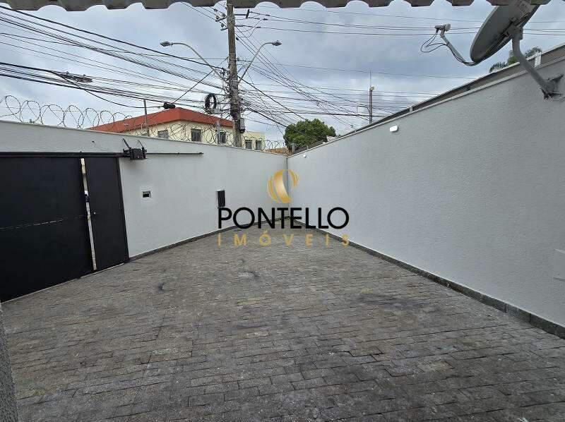 Casa, Santa Branca, 2 Quartos, 1 Vaga