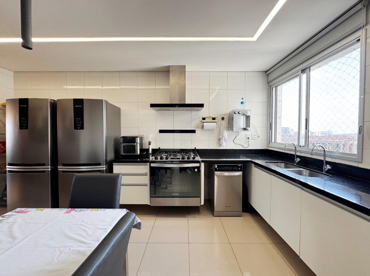 Apartamento, Lourdes, 4 Quartos, 4 Vagas, 2 Suítes