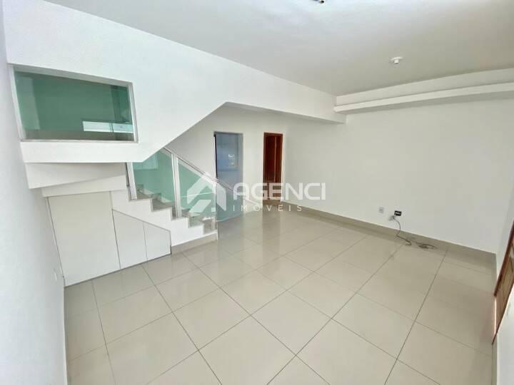 Casa, Cabral, 3 Quartos, 0 Vaga, 1 Suíte