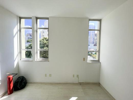 Andar, Santa Efigênia, 0 Quarto, 2 Vagas