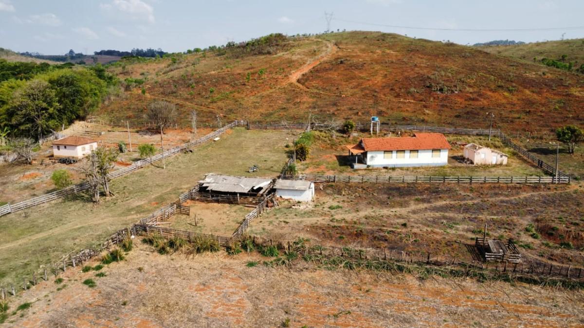 Fazenda, Zona Rural, 4 Quartos, 0 Vaga