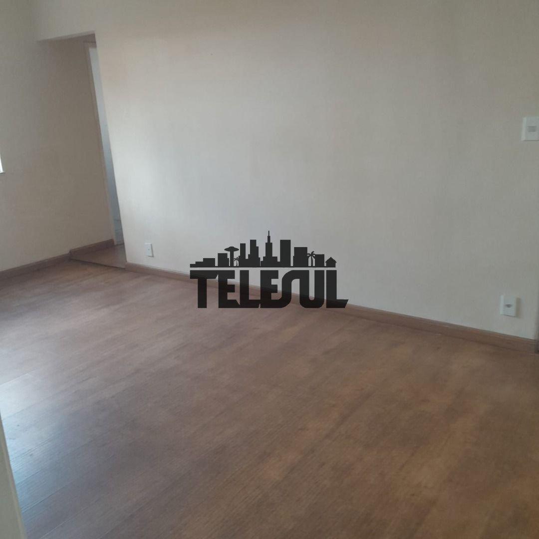 Apartamento, Centro, 2 Quartos, 1 Vaga