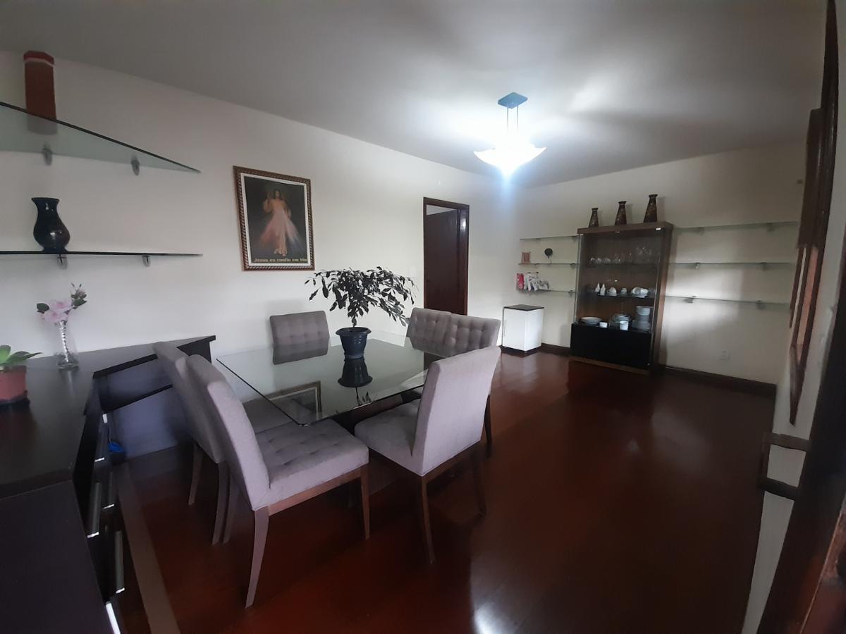 Casa, Santa Efigênia, 3 Quartos, 3 Vagas, 2 Suítes